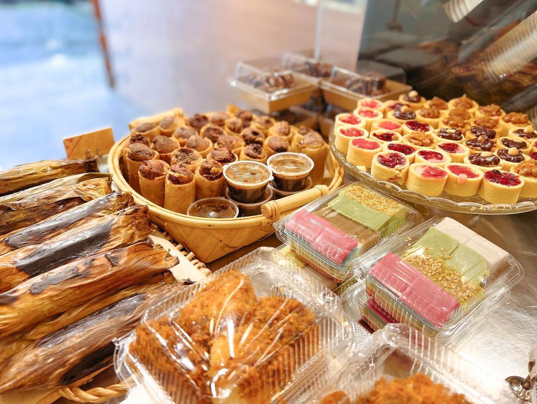 visitjohor_'s tweet photo. Food fighter sekalian, ni Min sharekan beberapa tempat berkonsepkan himpunan vendor makanan yang menjual pelbagai jenis makanan dari ke makanan berat, kunyah kunyah, dan dessert. Selamat menjamu selera! 🤩
1. Lapo by Joho HQ (Stulang Darat) 
2. Baroka Delight (Taman Ekoflora) https://t.co/MK4GMfIoPj