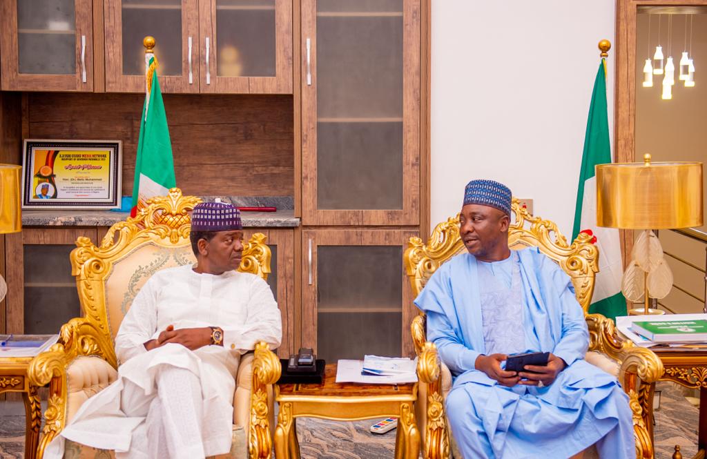 SammAudusoka's tweet photo. FCT FA task new NFF President, Executive Committee to take Nigeria back to winning ways https://t.co/AI8KiaxgTv #Nigeria #football #NFF #FCTFA @Adammouktar #SuperEagles #NFFelection22 https://t.co/iOC2Ey8jcc