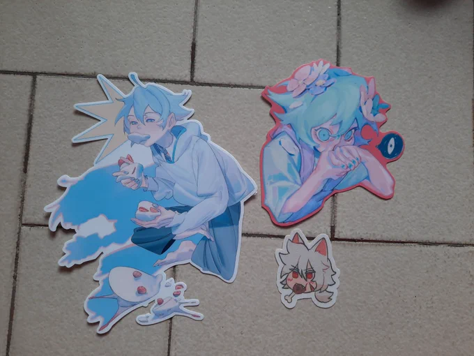 1st pic -  -  Both very pretty art!! The chongyuns look so psychedelic like wow,???2nd pic- stickers from   and  i love all of you thank u 