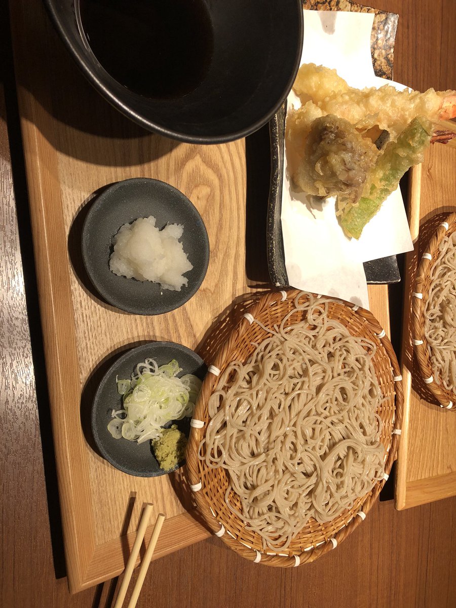 TAKECHAN_ue's tweet photo. 今日は、色んなラーメンやに振られた🥹
六等星、懐屋、くじら軒、日陰🥹 https://t.co/i1BIZXJoRf