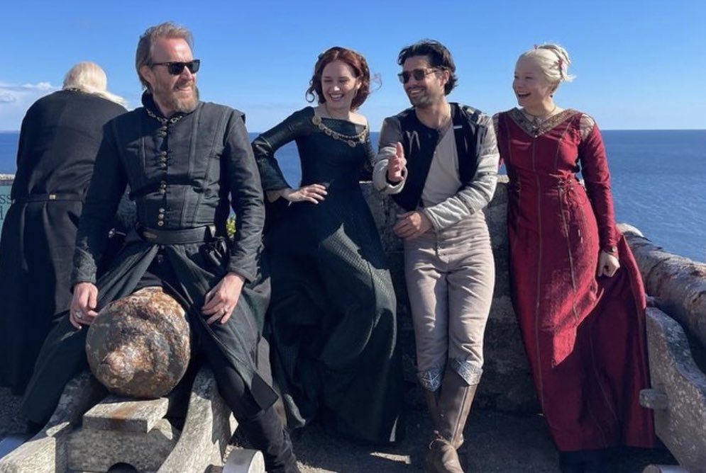DreamofASOIAF's tweet image. Behind the scenes of episode 7 ‘Driftmark’ #HouseOfTheDragon