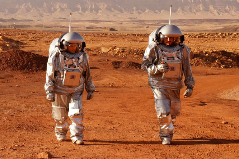 📢 𝐄𝐥𝐨𝐧 𝐌𝐮𝐬𝐤 𝐛𝐮𝐢𝐥𝐝𝐬 𝐭𝐡𝐞 𝐫𝐞𝐝 𝐩𝐥𝐚𝐧𝐞𝐭 𝐈𝐧𝐮 𝐨𝐧 𝐌𝐚𝐫𝐬.

#SpaceX invests billions of dollars in going to Mars to exploit this planet by 2024. At the same time, Elon Musk is planning for Mars Coin.

#MetaverseNFT #Mars