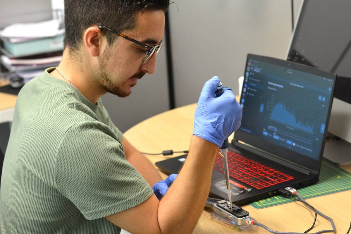 DARWIN Bioprospecting Excellence (@darwinbioprosp) on Twitter photo 🗣️| Our Genomics Department Head, <a href="/Adriiiel2s/">Adriel Latorre</a>, participates today at the <a href="/LMicrobiome/">London Microbiome Meeting</a> (London Microbiome Meeting) speaking on microbiome sequencing. The #LMM2022 also features speakers of the stature of <a href="/EranElinav/">Eran Elinav</a>, <a href="/PTurnbaugh/">Peter Turnbaugh</a>, <a href="/Laure_Bindels/">Laure Bindels</a>, <a href="/fasnicar/">Francesco Asnicar</a> and Dr Mary E. Kable! 🗣️| Our Genomics Department Head, <a href="/Adriiiel2s/">Adriel Latorre</a>, participates today at the <a href="/LMicrobiome/">London Microbiome Meeting</a> (London Microbiome Meeting) speaking on microbiome sequencing. The #LMM2022 also features speakers of the stature of <a href="/EranElinav/">Eran Elinav</a>, <a href="/PTurnbaugh/">Peter Turnbaugh</a>, <a href="/Laure_Bindels/">Laure Bindels</a>, <a href="/fasnicar/">Francesco Asnicar</a> and Dr Mary E. Kable!