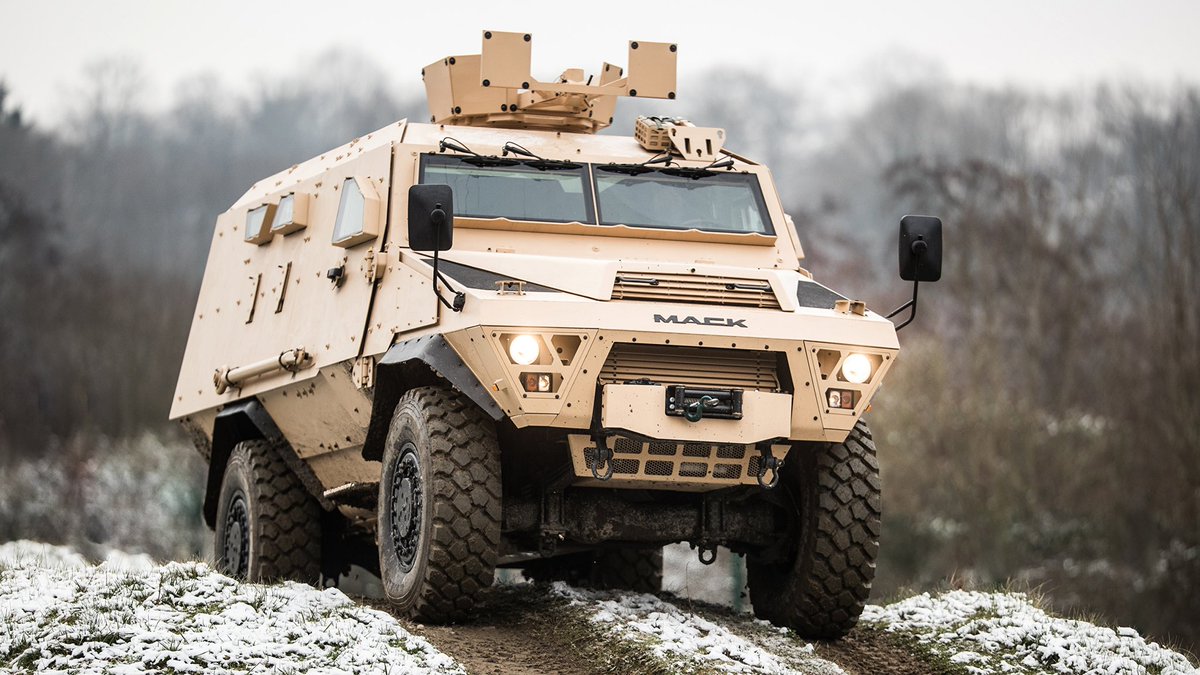 OpexNews's tweet photo. 🇫🇷🇺🇦 Après une nouvelle livraison de #CAESAr prévu en 2023, la France s’apprête à envoyer 20 véhicules blindés #Bastion (@Arquus_Defense) à l’Ukraine.

Ce véhicule est une référence en Afrique depuis plus de dix ans.

👉 https://t.co/OXFQmQsi0x https://t.co/Ee6HCzHMls