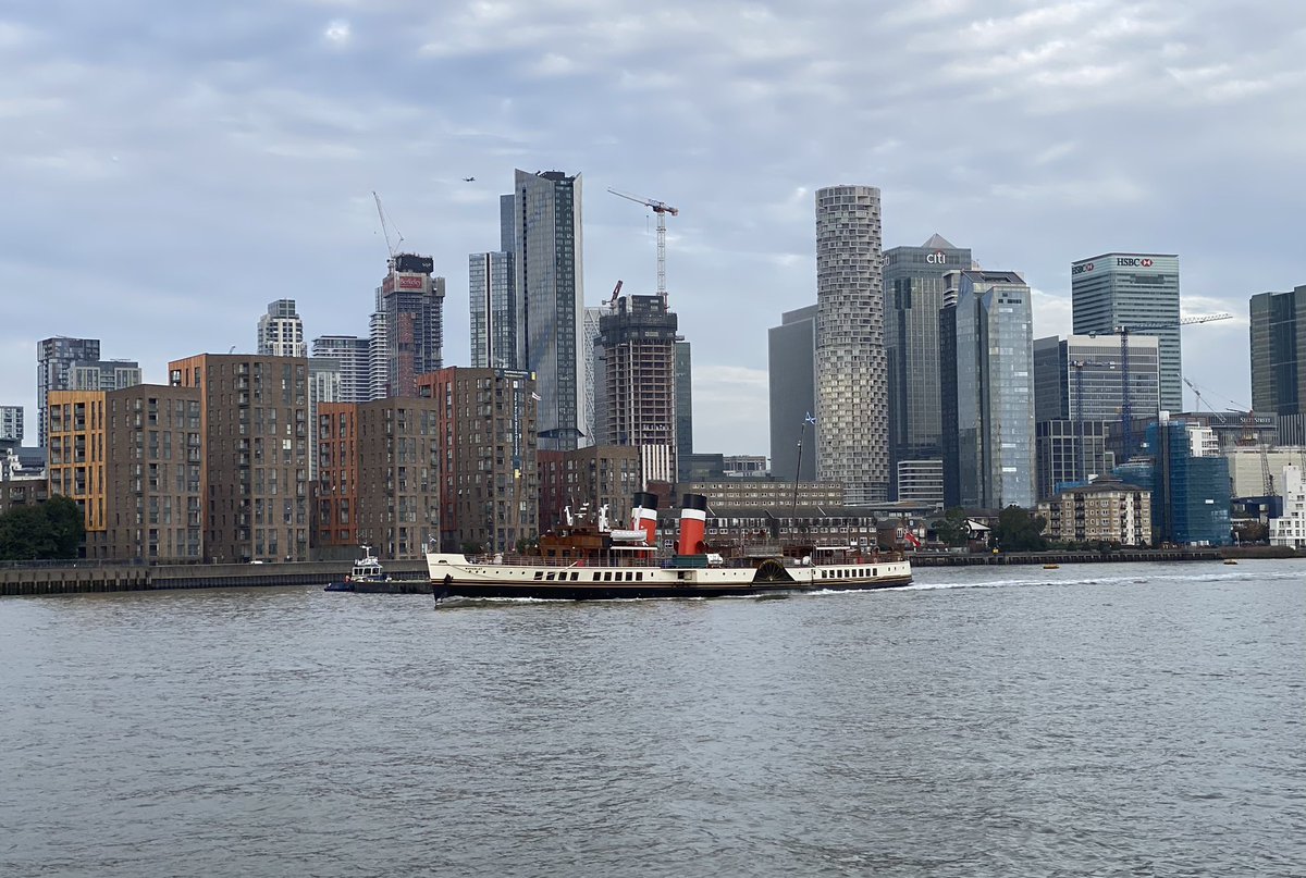 Just saw the Waverley pass by! Canary Wharf, from North Greenwich @PS_Waverley @yourcanarywharf @CanaryWharfGrp @Royal_Greenwich @ThePeninsulist