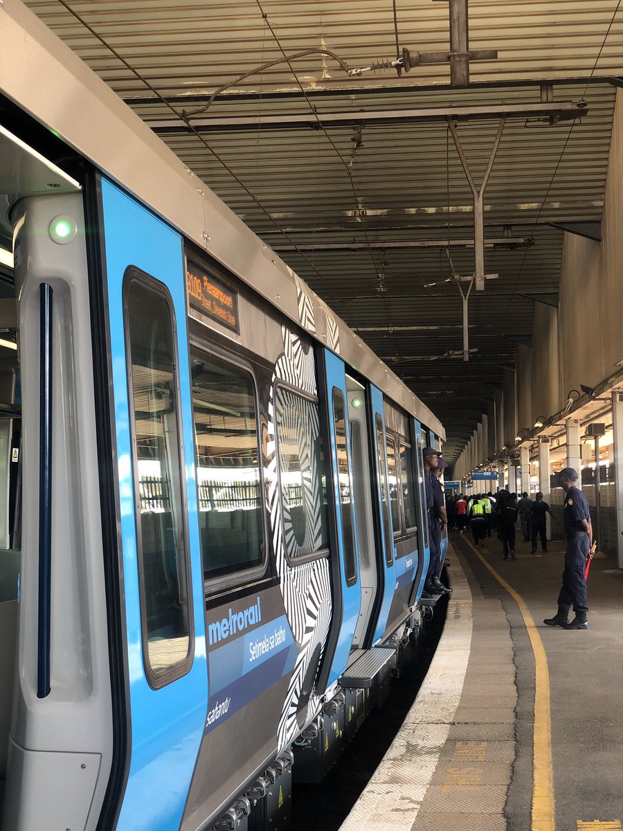 PRASA_Group's tweet photo. Thank you #TeamPrasa for a smooth ride ๐๐ Pienaarspoort to Pretoria.
Get your tickets and travel with us
#PeoplesTrains #OTM2022
@MbalulaFikile @Dotransport @MbalulaFikile @metrorailgp https://t.co/EihrlJIKv1