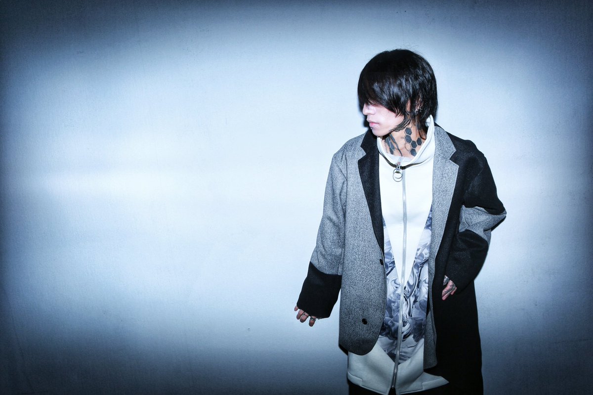 「【淵上直斗 × 歪hizumi 】 相称欠如のジャケット販売期間残り一週間きりま」|歪hizumiのイラスト