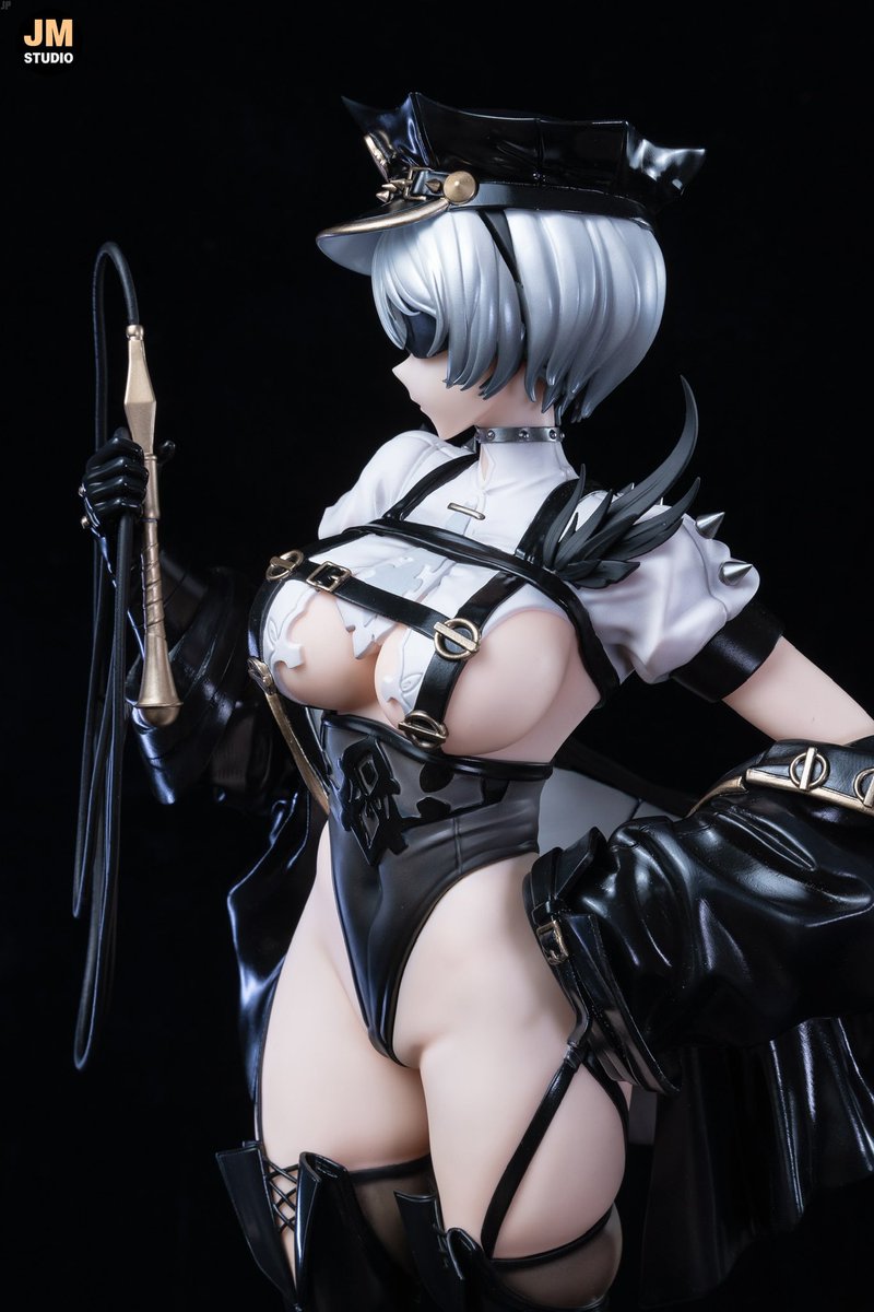 BWsergeant's tweet photo. @Dishwasher1910 We have made a sculpture of your painting. Hope you like it！ https://t.co/4JWnCeScKk