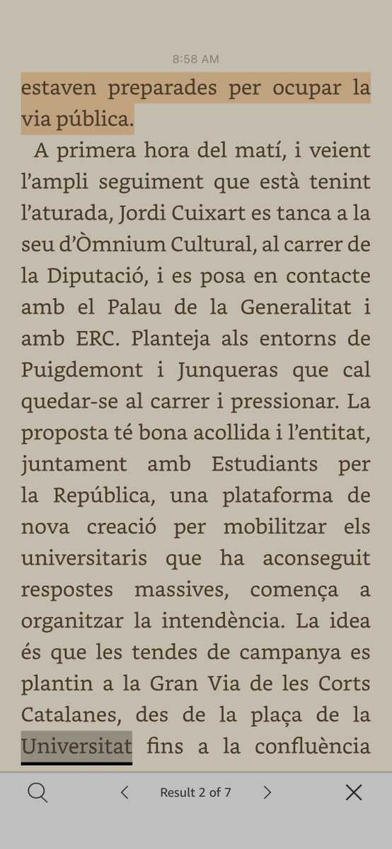 lizcastro's tweet photo. Per què vas voler baixar la tensió just en el nostre moment més àlgid, @jordisanchezp? Amb els poders d'Europa mirant-nos. Com és que vas contradir el comité permanent de l'@Assemblea, i tots els socis, que havies de representar? Ho vull saber. Ensenya'm els whatsapps. https://t.co/8H17N1ggEP