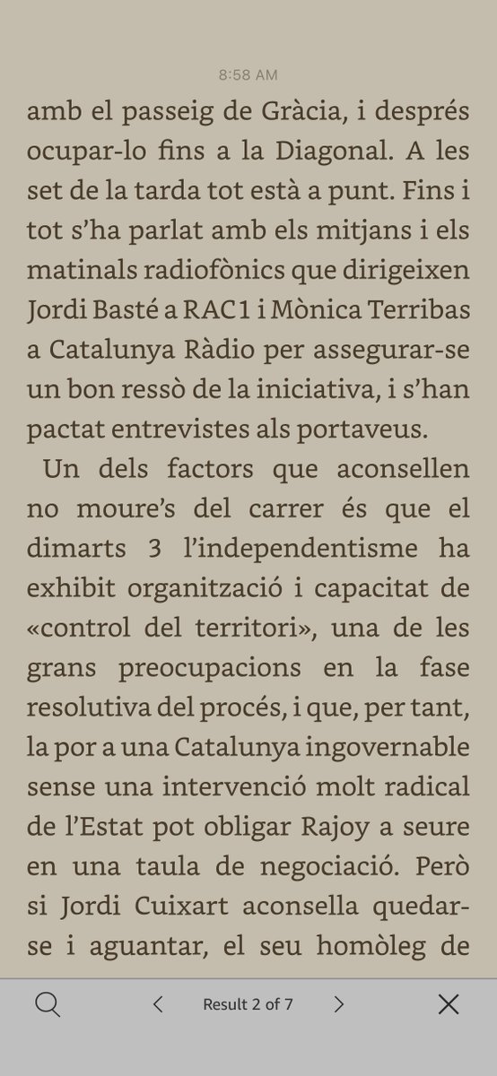 lizcastro's tweet photo. Per què vas voler baixar la tensió just en el nostre moment més àlgid, @jordisanchezp? Amb els poders d'Europa mirant-nos. Com és que vas contradir el comité permanent de l'@Assemblea, i tots els socis, que havies de representar? Ho vull saber. Ensenya'm els whatsapps. https://t.co/8H17N1ggEP