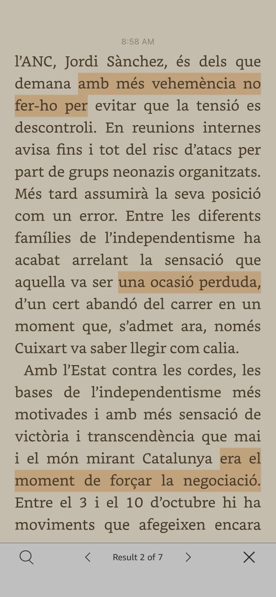 lizcastro's tweet photo. Per què vas voler baixar la tensió just en el nostre moment més àlgid, @jordisanchezp? Amb els poders d'Europa mirant-nos. Com és que vas contradir el comité permanent de l'@Assemblea, i tots els socis, que havies de representar? Ho vull saber. Ensenya'm els whatsapps. https://t.co/8H17N1ggEP