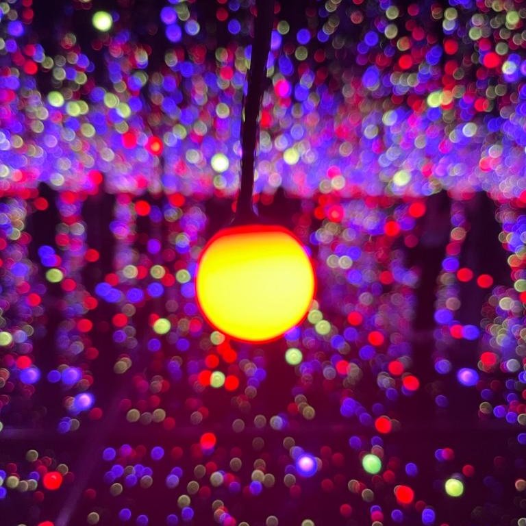 #yayoikusama #tatemodern #infinityrooms 
Photo by <a href="/phil_lud/">Philipp Ludersdorfer</a>