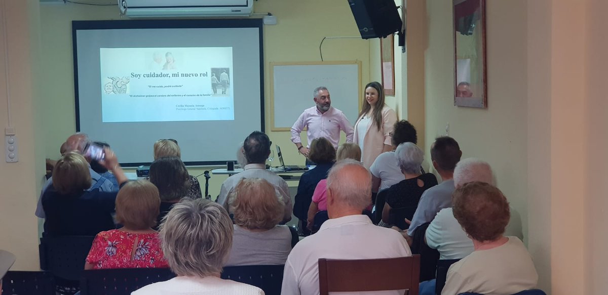 AFEDAC's tweet photo. Los pasados días 28 y 29 de septiembre celebramos las sesiones de Antequera de nuestras XV Jornadas Comarcales Formativas en Alzheimer, con una asistencia de público extraordinaria. 

Aquí tienes toda la información:

👉 https://t.co/YfOc1gOiG6 https://t.co/a73qj9YHWw