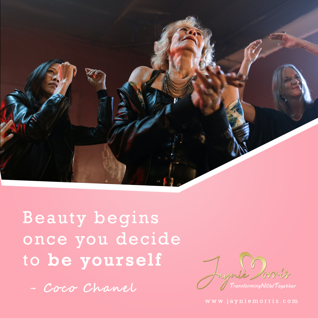 In my 3rd act of this gift of life I love how the work I do & conversations I have with women of every age fuels the feeling of beauty in abundance on every level.THAT is the beauty of our life purpose #love #womenover50 #womenempoweringwomen #ageinggracefully #womenover50