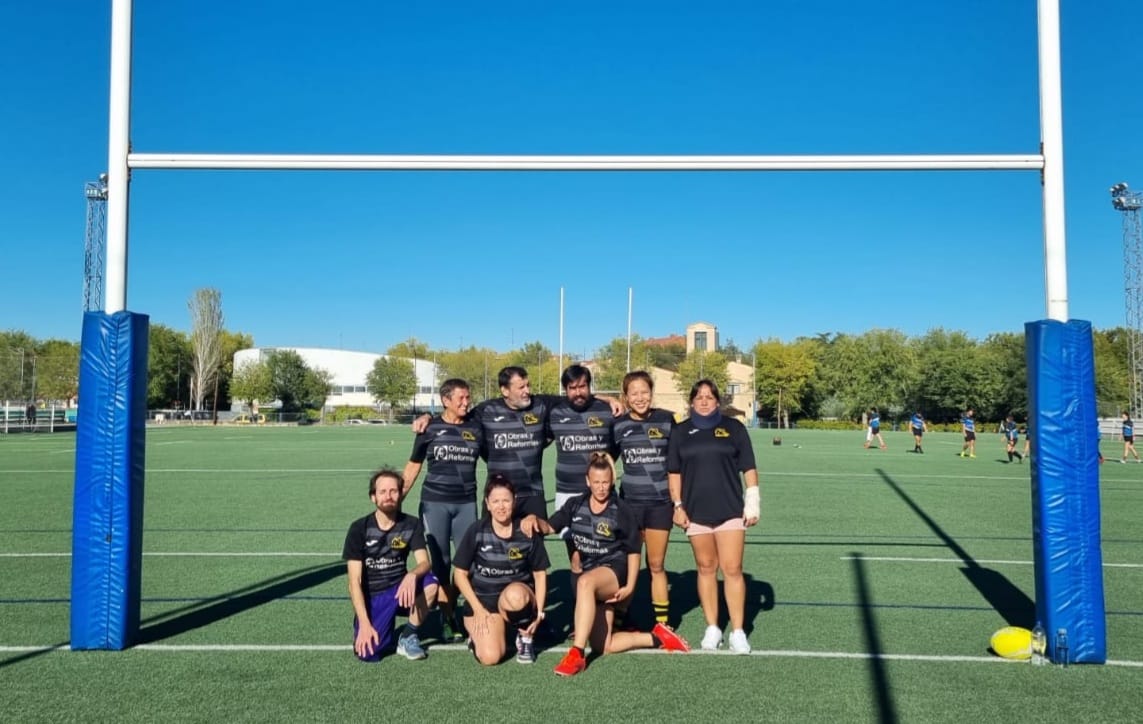 filo_rugby_2019's tweet photo. #FiloJORNADA / PRIMER PARTIDO, PRIMERA VICTORIA

El #FiloMAS arranca la temporada con la primera victoria frente a un serio y duro @gdlrugby y #FiloTOUCH se estrena frente a @MadridTitanes, sin tan victorioso final. 

@DeporteGetafe

#AúpaFilo https://t.co/pGZfeHdpR2