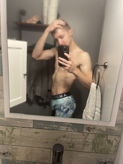 American eagle has the best fit 😩 https://t.co/LpnMUPUDb0<a href="/tag/onlyfans"class="tags"><span>#onlyfans</span></a>