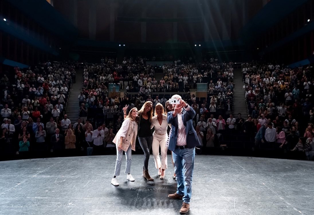 ForosFID's tweet photo. 🙌 I Foro Internacional del Deporte en Santander.👏

Muchas gracias a todos los ponentes, organización, moderadores, patrocinadores, participantes y todos los asistentes por hacer de la primera edición tres días llenos de emoción.

🥇 GRACIAS SANTANDER. 💪

¡Volveremos a vernos! https://t.co/c3w0KXU5pm