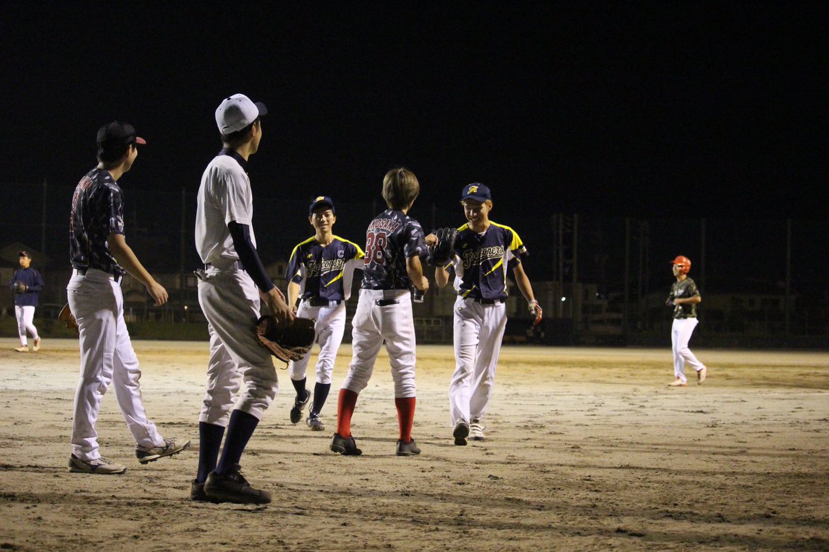 _HOTRODS's tweet photo. 9.25(日)
この日は紅白戦を行いました👋
ポジション関係なし、全てメンバーはくじで決めることに☺️
いつもはやらないポジションをやる事ができ
楽しく試合を行うことができました🤙
たまにはこーゆー試合もありですね💪 https://t.co/kptroHq0Kt