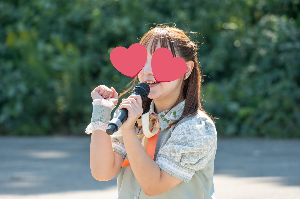 Knight303sq's tweet photo. 昨日の #HBCM に突如として現れたアイドル。なんてグループなん？ https://t.co/sDFwsnvZCb