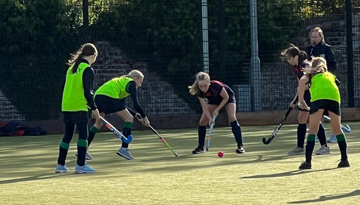 A brilliant morning of hockey for the U11s at Hawthorns School, a fantastic achievement to reach the semi finals in their 1st hockey matches of the year, well done girls 🏑 #findingthebrillianceineverychild #hockey