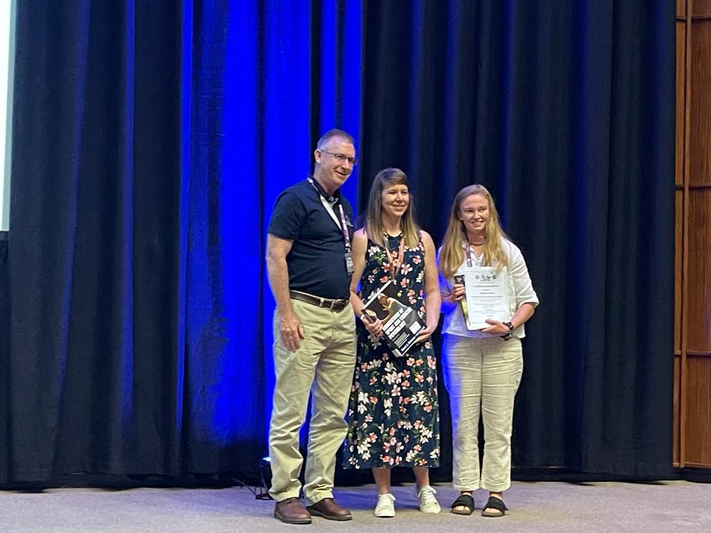 SportsMedUP's tweet photo. Congrats to @SportsMedUP students that received #IFSEMC awardsโผ๏ธ
Scientific oral presentations:
1st Carel Viljoen (PhD research)
3rd Jordan Leppan (MSc research)
Student mini conference:
1st Hanlie Pienaar (MSc research)
Clinical cases:
3rd Lee Pillay
PROUD of you allโผ๏ธ๐โจ https://t.co/A7BO6V8O5u