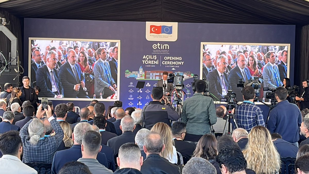AB Delegasyonu Başkanı Büyükelçi Sn. Nikolaus Meyer Landrut’un Konuşmaları ile açılış törenimiz devam ediyor.