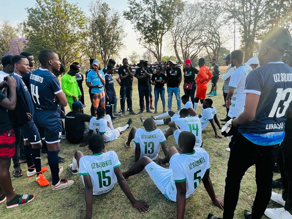 4hZimbabwe's tweet photo. Sport activities have been valued as a powerful medium to help with reconciliation between conflict-torn communities. It helps build relationships, which increase tolerance and bridge divisions between groups. 
#Sports4Peace 
#Students4Peace 
#Youth4Peace https://t.co/ZuRjXQZtSZ