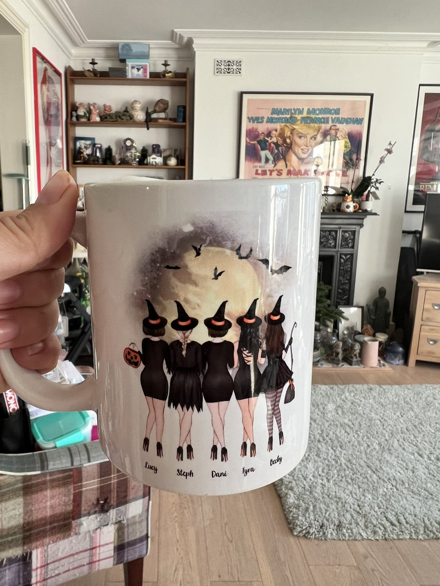 AcademicDan's tweet photo. Officially time to break out this mug. Friends made during the PhD days, now a lovely coven of women I can rely on. https://t.co/UuNjgQWqNC