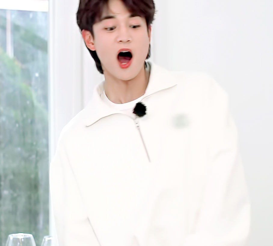 rendezvous_mh's tweet photo. #이거최민호 https://t.co/eIHT50Ox5K