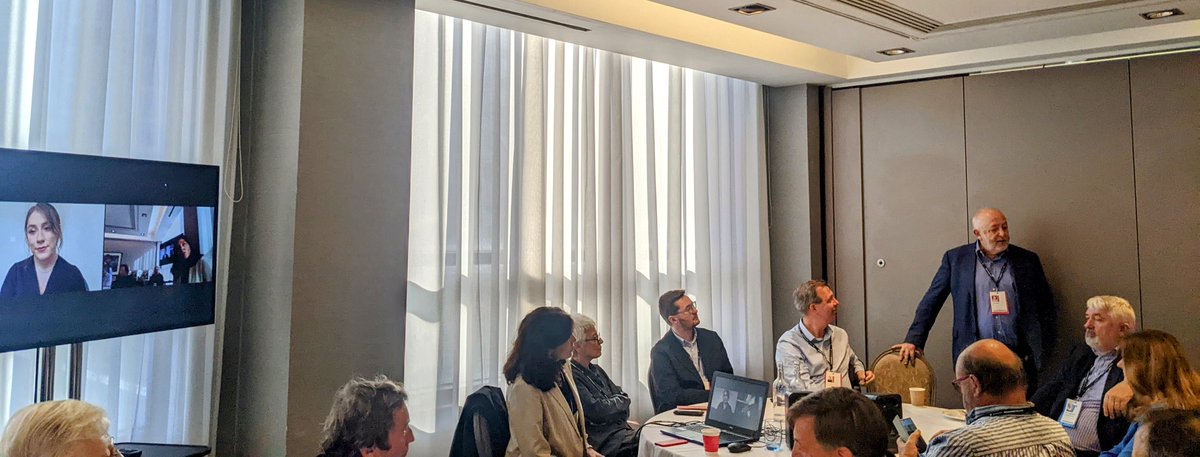 LouisMMCoiffait's tweet photo. Great/scary, packed BBC session on Putin's #Ukraine invasion, world service moving to 'digital 1st' strategy, Russia-based Telegram shows Russian army's flaws, mis/dis-info increasingly complex, trolling on the rise, much talk of war(games) and BBC funding @lilo11 #Con22 https://t.co/c9eKGYrqy1