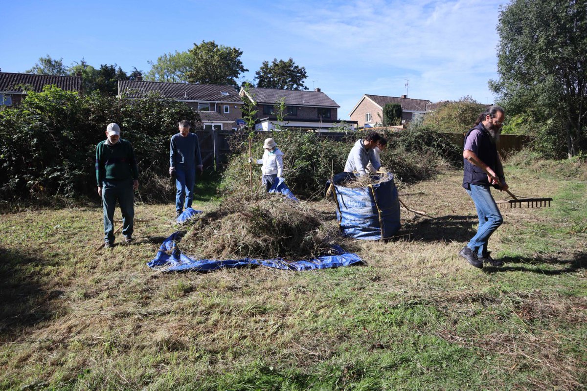 Last week, Wild Maidenhead welcomed volunteers from Windsor &amp; Maidenhead Conservation who mowed Bray Pit to benefit the local wildlife.🌳We were delighted to support the 'cut and rake' by funding the tools used to complete the activities. A big thank you to all involved! #BrayPit