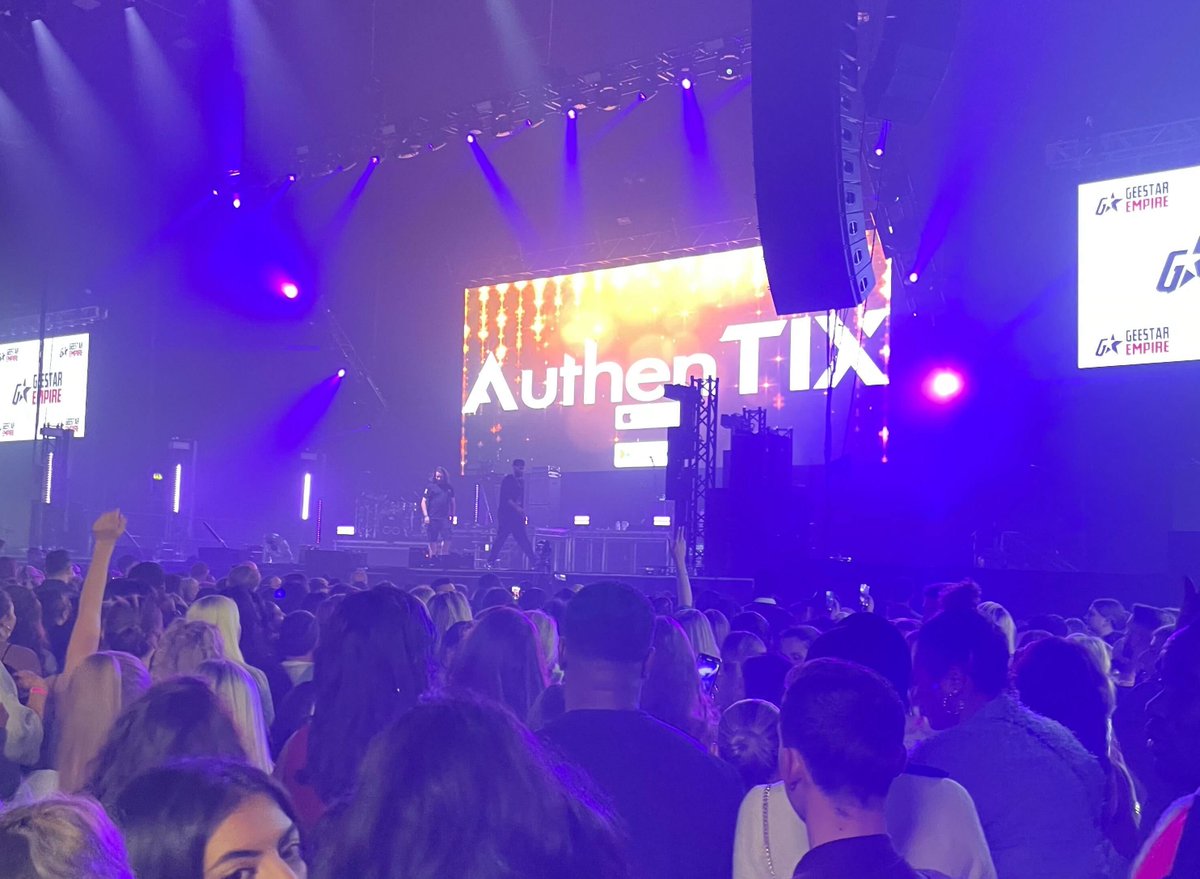 onopenxyz's tweet photo. From initial announcement to the big screen at Wembley in two weeks. 👀

Our latest integrating partner @AuthenTIX_live has the connections &amp; ambitions to pull it off. 

Get to know the team &amp; their plans:
https://t.co/xjo8wPPTi0 https://t.co/AGZpbQcGCH