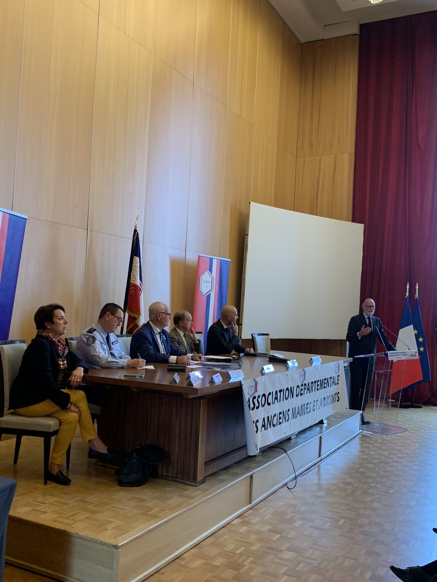 ACanayer's tweet photo. @LH_LeHavre : ce matin ouverture de l’assemblée générale de l’#Adama76 aux côtés d’@EPhilippe_LH et de Bernard Perin, le Président. 

#adama76 #Famaf https://t.co/VgJBwhF8JP