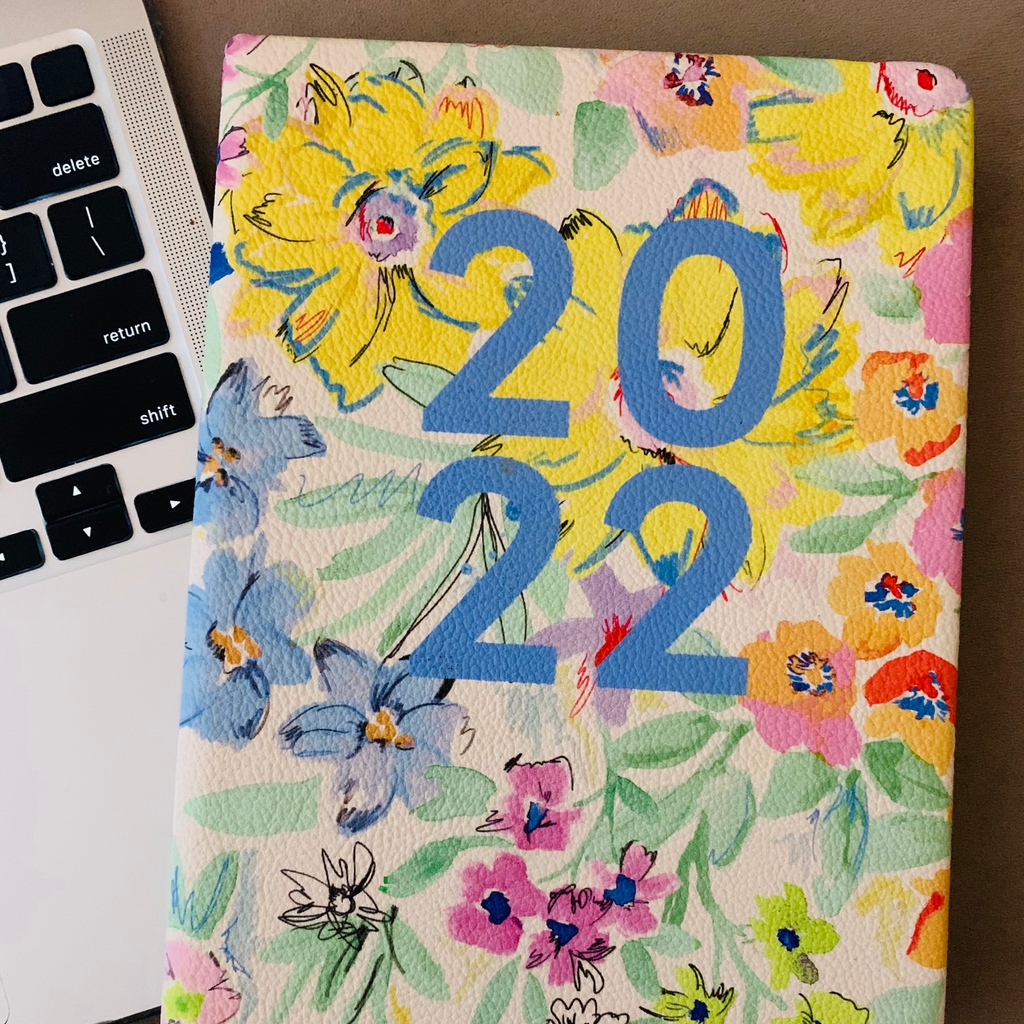 Plan your week so you feel less stressed, rushed &amp;most importantly 'in control'

#happymonday #goals #intentions #newoppurtunities #newweek #newweeknewgoals #worklifebalance #planning #writetheemdown #workingmum #workingparents #flexibleworking #flexiblework #youvegotthis #diary