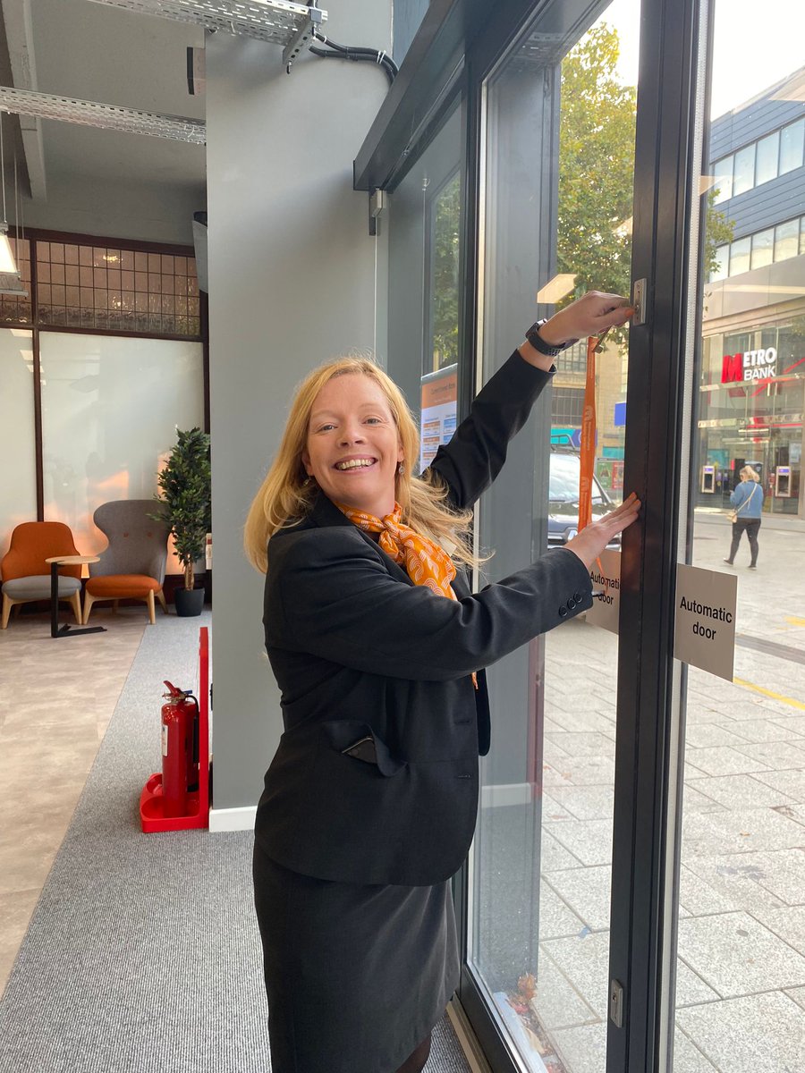 MonmouthshireBS's tweet photo. Meet your new Cardiff Team! Branch Manager Sally opened the door to our new Queen Street branch this morning. 
The team are ready and waiting to welcome you into our second flagship branch, which we think looks fantastic. #Cardiff2022 #YourHighstreet #MBS #BSA https://t.co/kHbckFtFRn