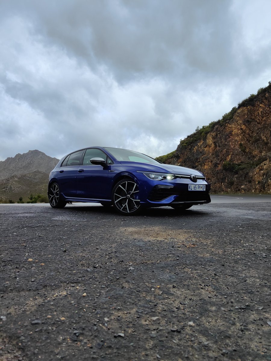 TechnoBokMedia's tweet photo. Did somebody say #Golf8R?
.
.
#Vrrrpa
@VolkswagenSA @VWSAnews https://t.co/WwMElLxXt7