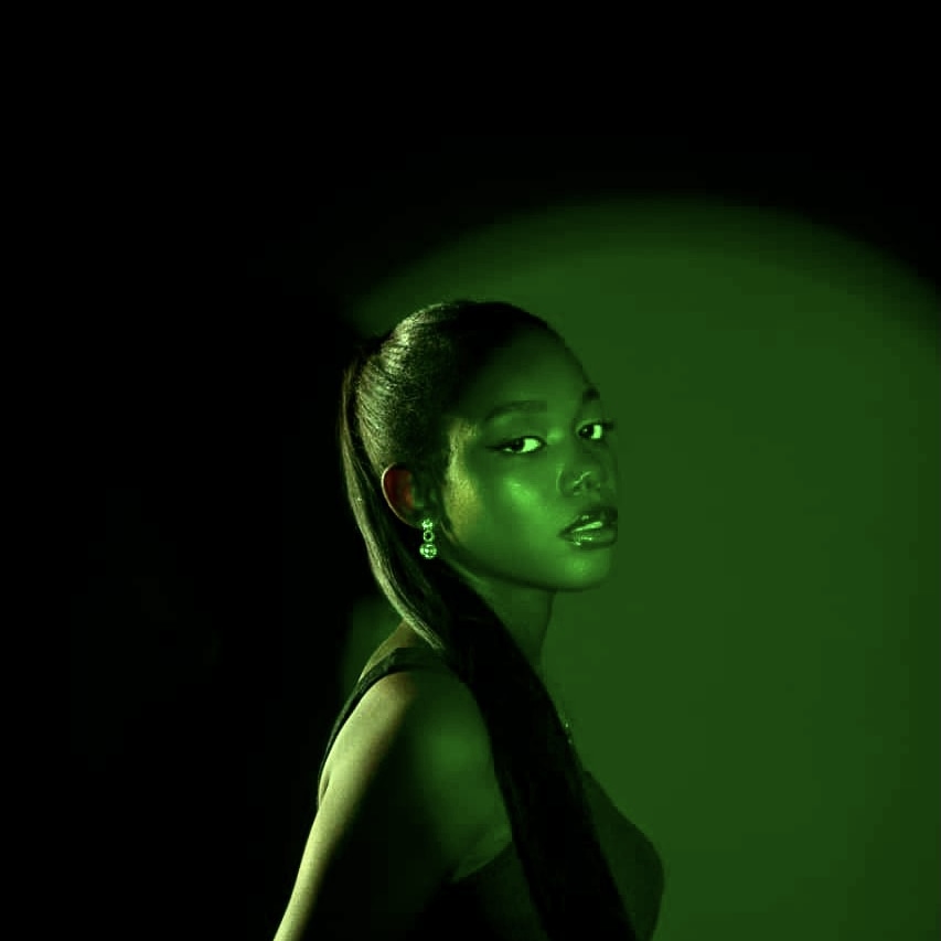 colossusmedia_'s tweet photo. #LostGem :@karahofficial_ is a young versatile Nigerian recording and
performing artiste. She is a talented vocalist, song
writer and creative writer. From a young age, she had always been interested in music and loved to sing. She began her music career in early 2020. https://t.co/0gvpitNDva