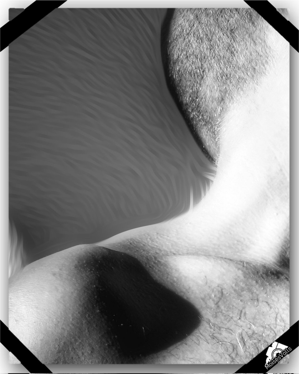 Moises_Valls's tweet photo. Me in Black &amp; white. 
. 
#blackAndWhite #Black #White #blackAndWhitePhotography #FotografiaBlancoNegro #blancoynegro #Blanco #Negro #lucesysombras #Photooftheday 
#PicOfTheDay #photography 

#Gente #People https://t.co/LlXYlhTvL2