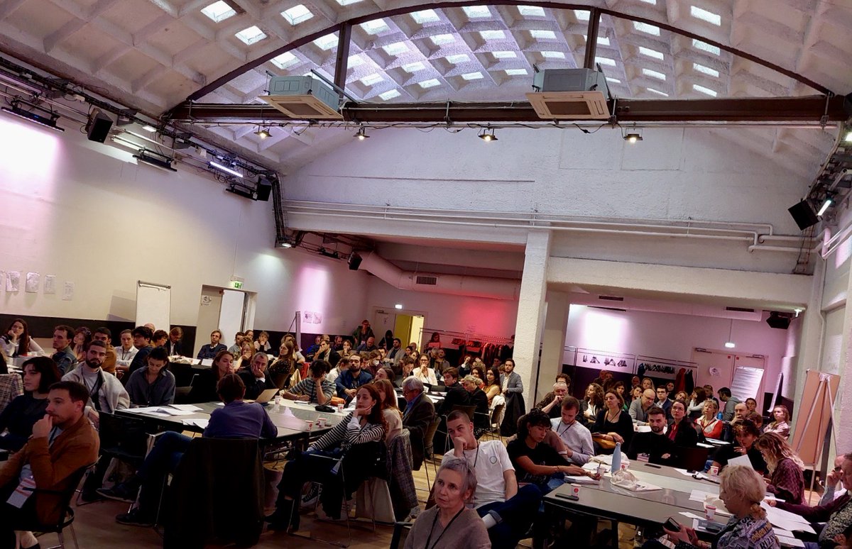 Ouverture des Etats Généraux de la formation et de l'emploi des jeunes journalistes pour une insertion pro de + grande qualité encore! Des solutions concrètes proposées par des étudiants, diplômés, enseignants, chercheurs, journalistes, médias, rédactions, org. professionnelles👏