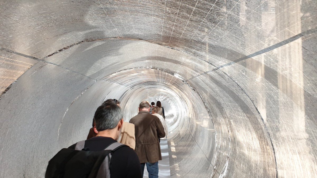 TRANS(h)itos es una instalación que entrelaza arquitectura y memoria en el claustro de Sant Domenec en Balaguer.

Puedes verla del 1-15 de octubre de 2022 en #FormaBalaguer