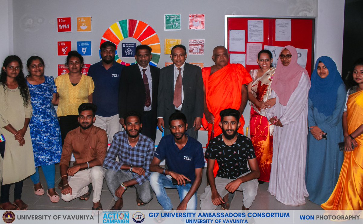 road2rights's tweet photo. For this year's Global Week to #Act4SDGs, we launched our SDG Booth campaign - a public stunt to raise awareness of the #GlobalGoals. 💡

Check out the ground level actions by the University of Vavuniya in #SriLanka. Join us to pledge your solidarity! 👊

#G17 #Road2Rights https://t.co/DtDCQaUsY3
