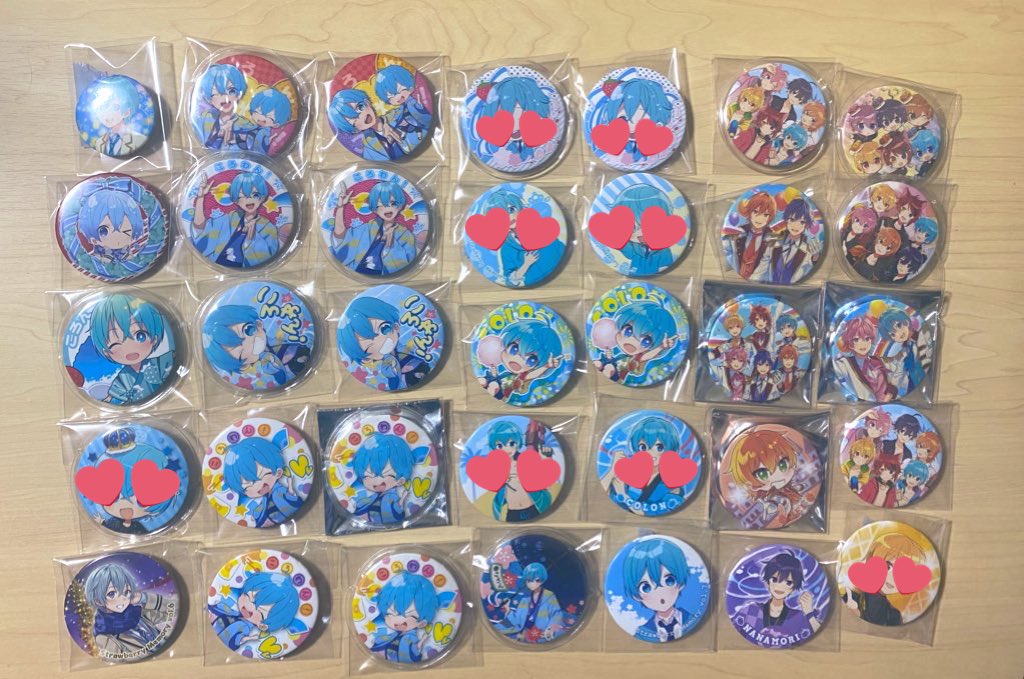 nice_nico04's tweet photo. 求 現金orなにわ男子グッズ（特に💛）

譲 画像のもの

お取引方法
メルカリ 現金書留

缶バッチの裏側が少々さびているものが多いです。

 #すとぷりグッズ
 #すとぷりグッズ買取
 #ころんくんグッズ
 #なにわ男子グッズ買取 https://t.co/XwZz4qtlfY