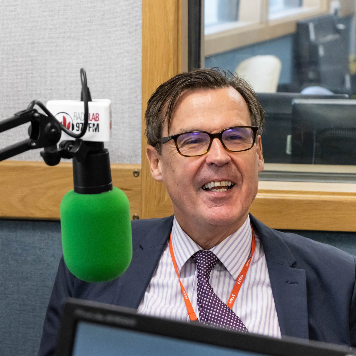 uniofbedsnews's tweet photo. 📢 All episodes of our new #podcast #BitsofBeds are AVAILABLE NOW!

🎙️ Over 12 ‘minisodes’, our hosts Joe &amp; Priscilla catch up with @uniofbeds staff, students &amp; graduates to chat everything from #employability to #mentalhealth

🎧 Listen NOW: https://t.co/VLBUUdiMy8 👈 https://t.co/FpZb7ezfad