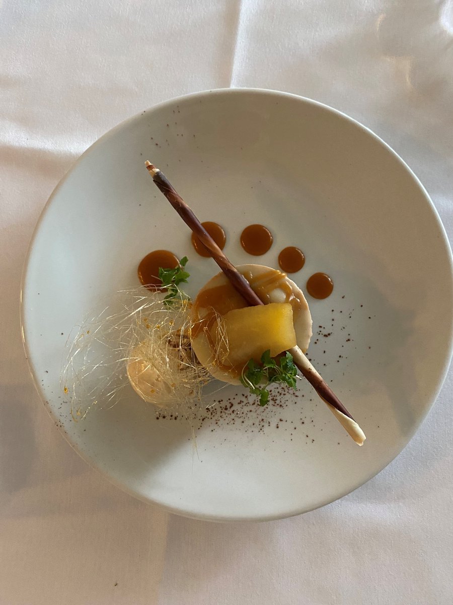 Discover the food of Chef Massimo Principe <a href="/Danesfieldhouse/">Danesfield House</a> with his new menu using local produce. The results are stunning, delicious and inventive dishes that will have you coming back for more. Why not book now? orlo.uk/Visit_Bucks_Bo… #BrilliantBucks