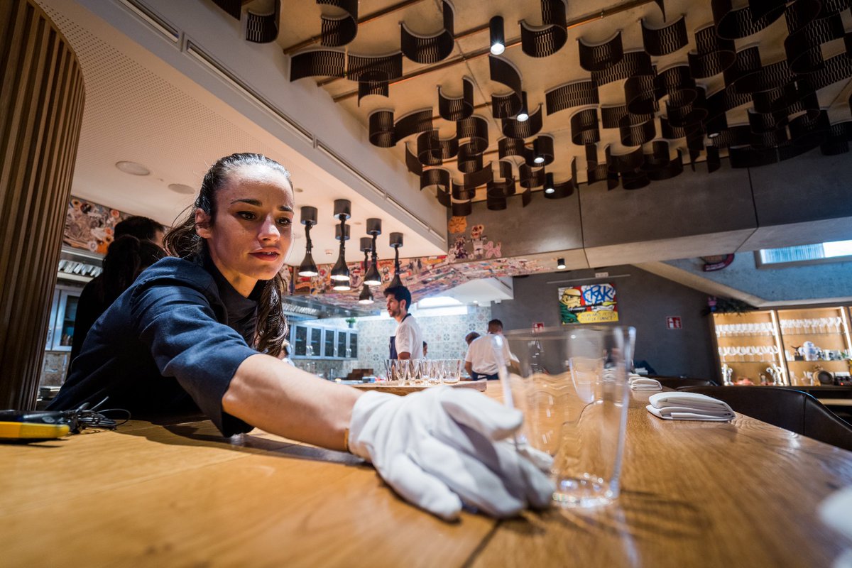 Amelia by Paulo Airaudo (@ameliarestauran) on Twitter photo Preparados para una de las semanas más gastronómicas del año en Donostia <a href="/ssgastronomika/">SS Gastronomika</a> 🙌 Preparados para una de las semanas más gastronómicas del año en Donostia <a href="/ssgastronomika/">SS Gastronomika</a> 🙌
