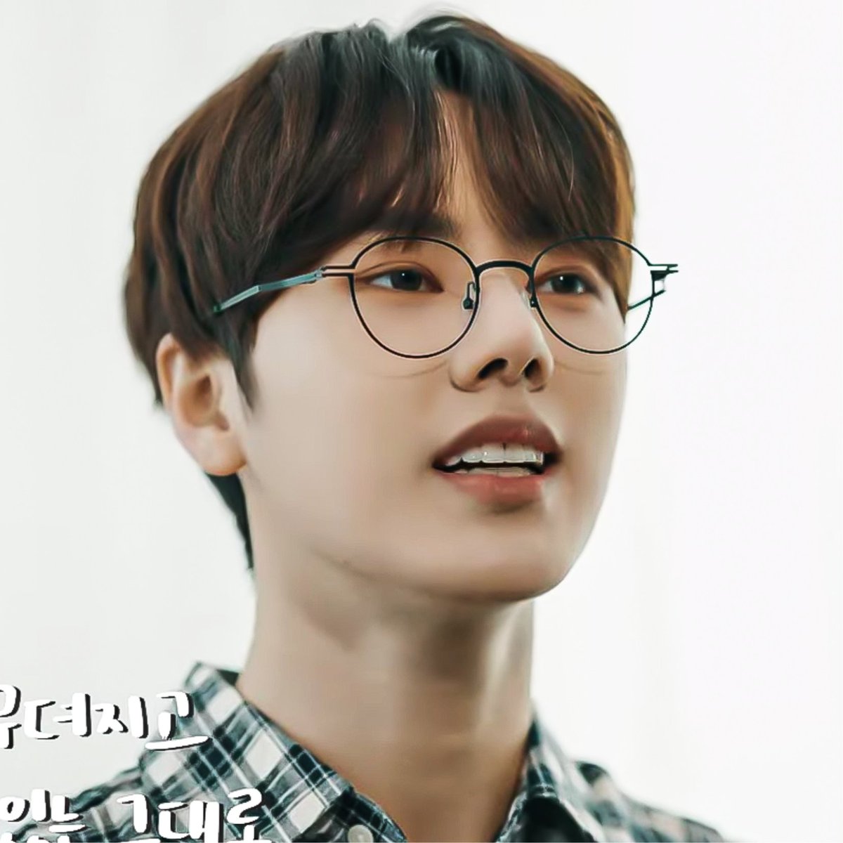 nineiph's tweet photo. VARI said: Don't hide yourself, be comfortable with the way you are 🥺

NINE.i (나인아이) - '괜찮아도 괜찮아(That's okay)' | Original song by.디오
🔗https://t.co/N4OM2JoICR

@NINE_i_Firstone #NINEi #나인아이 #i_CODE #FirstOne #VARI #베리 #DO #디오 #thats_okay #괜찮아도괜찮아 https://t.co/47dysr5UUl