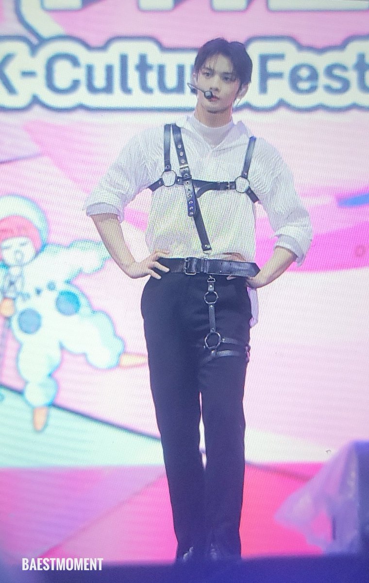 BAEst_Moment's tweet photo. 221003 더케이어쩌고 #배진영 #CIX
짱이찌..🔥💖 https://t.co/qqnssBvzC0