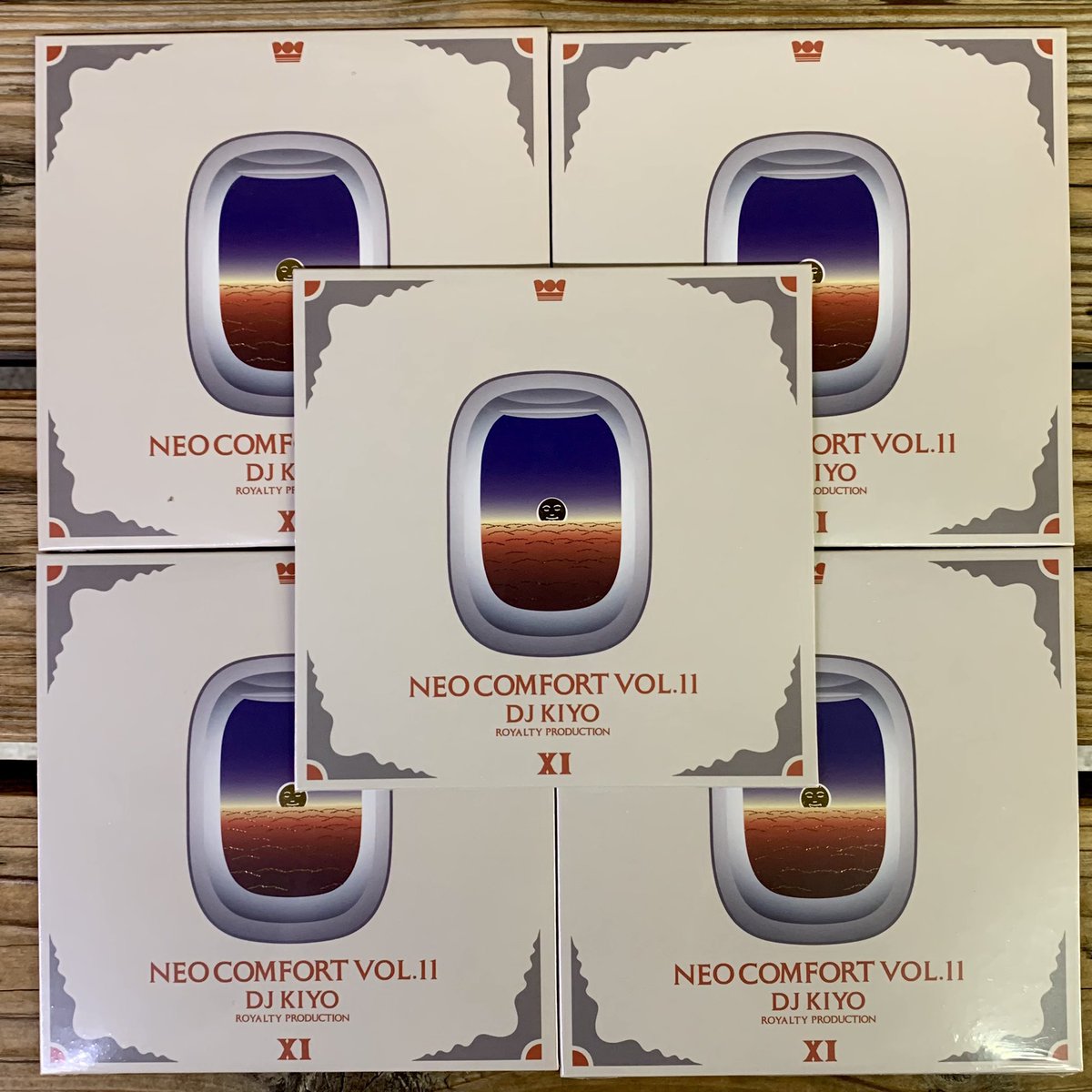 BITTERDARTS's tweet photo. 新作入荷!
【MIX CD】
《DJ KIYO / NEO COMFORT 11》
FORMAT:CD
PRICE:1,500円(税込1650円)
初回限定プレスのみ。
BITTER DARTS
青森県青森市古川1-18-16
017-775-7069
https://t.co/Z1WUwcXk5U
#mixcd #djkiyo #neocomfort #hiphop #randb #newjazz #royaltyproduction #bitterdarts #aomori https://t.co/y6mxVvF0Ca