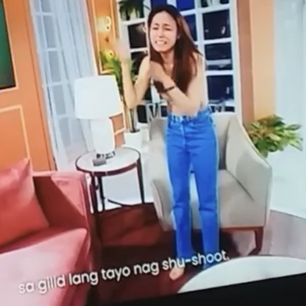 _siyarlin's tweet photo. “ May set na tayo. Diba dati , sa gilid lang tayo nag shu shoot ngayon, may set na “ 
Deserve mo lahat yan ate weloveyou!! 

#ToniAllTV | Toni Gonzaga https://t.co/PsyUY4X2tW