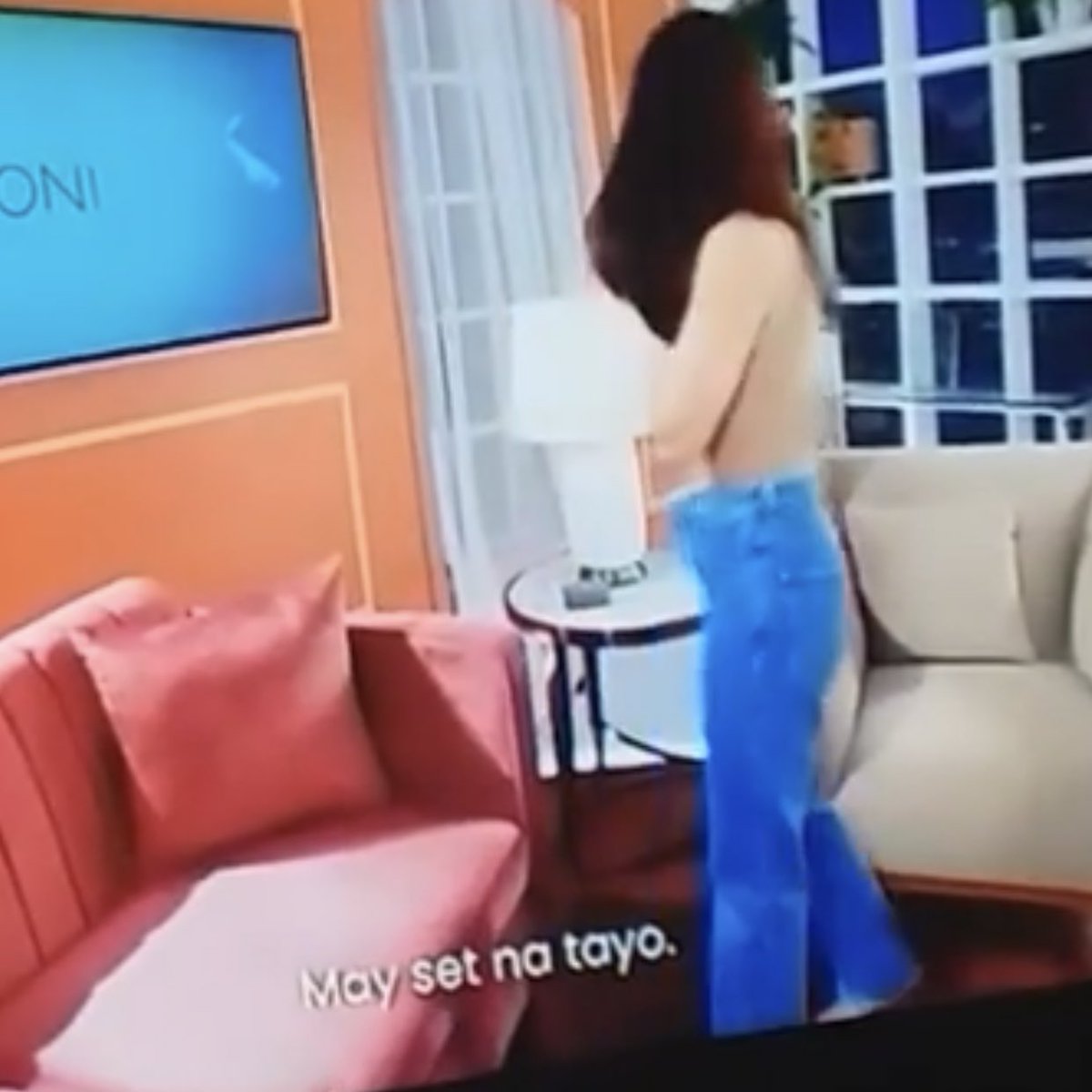 _siyarlin's tweet photo. “ May set na tayo. Diba dati , sa gilid lang tayo nag shu shoot ngayon, may set na “ 
Deserve mo lahat yan ate weloveyou!! 

#ToniAllTV | Toni Gonzaga https://t.co/PsyUY4X2tW